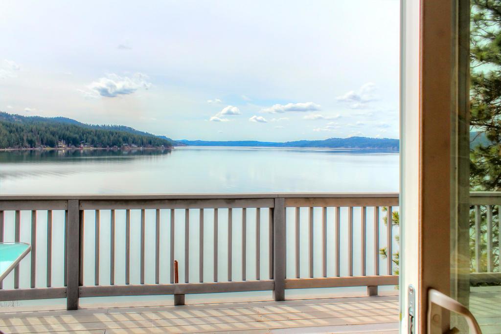 Beautiful Lake Coeur D'Alene Cabin On The Bay Hotel Mica Kültér fotó